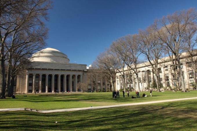 Killian Court en de Grote Koepel aan het MIT