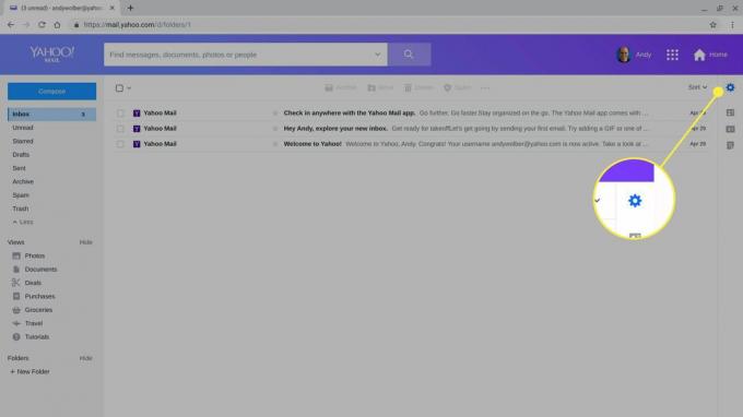 Het tandwiel Instellingen in Yahoo Mail