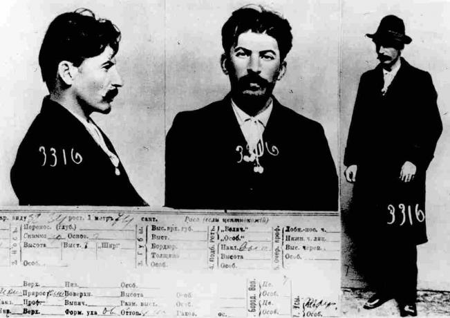 De arrestatiekaart van Joseph Stalin uit 1912