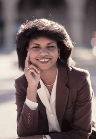 Professor Condoleezza Rice van Stanford University poseert voor een portret in november 1985