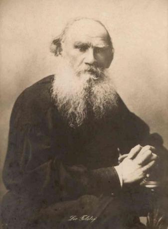 Sepia-kleurig portret van een oudere Tolstoj