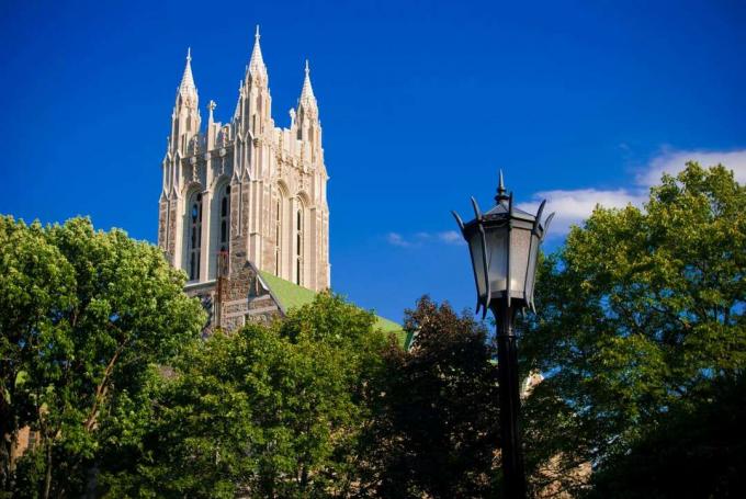 Gasson Hall op de campus van Boston College in Chestnut Hill, MA