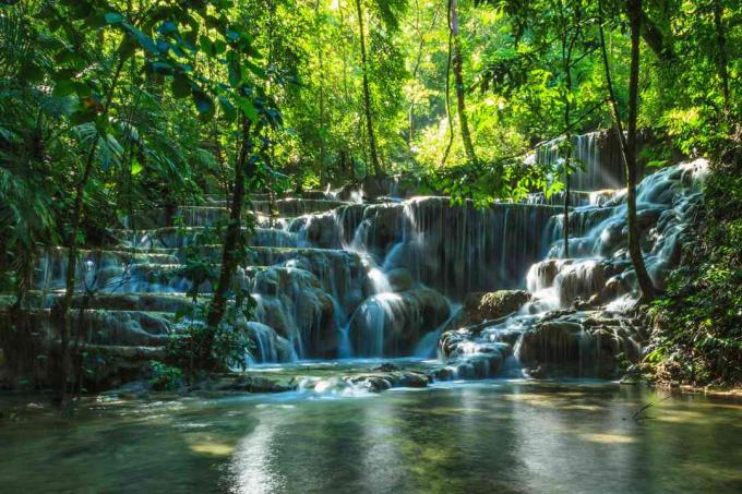 Natuurlijke waterval en Cascades in de buurt van Palenque